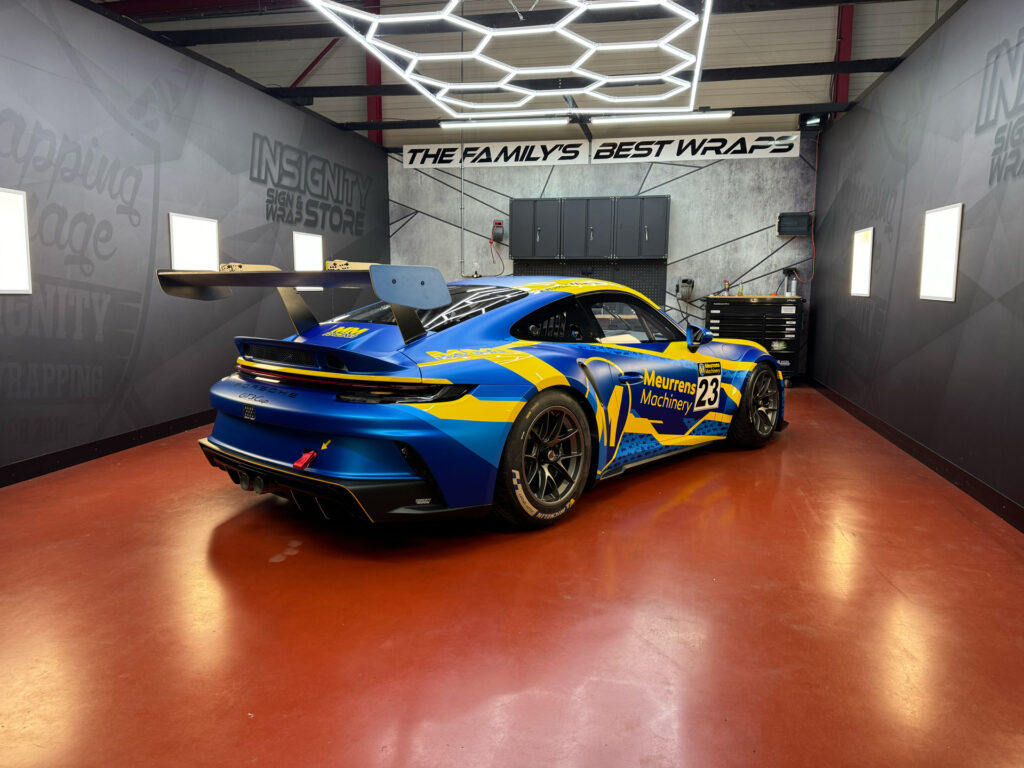 Porsche mm racing livery