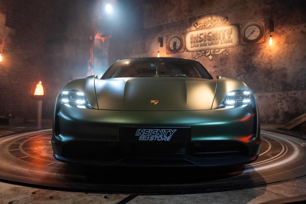Porsche insignity
